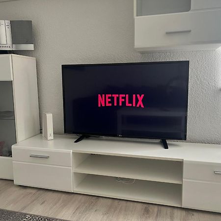 Moderne Helle 2,5 Zimmer Wohnung Mit Grossem Bad Und Kueche In Trossingen Exteriör bild
