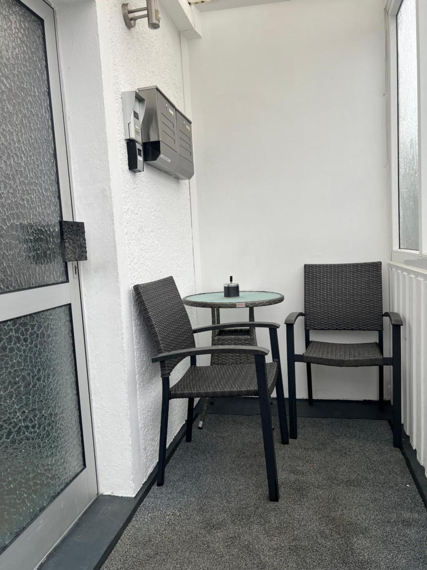 Moderne Helle 2,5 Zimmer Wohnung Mit Grossem Bad Und Kueche In Trossingen Exteriör bild