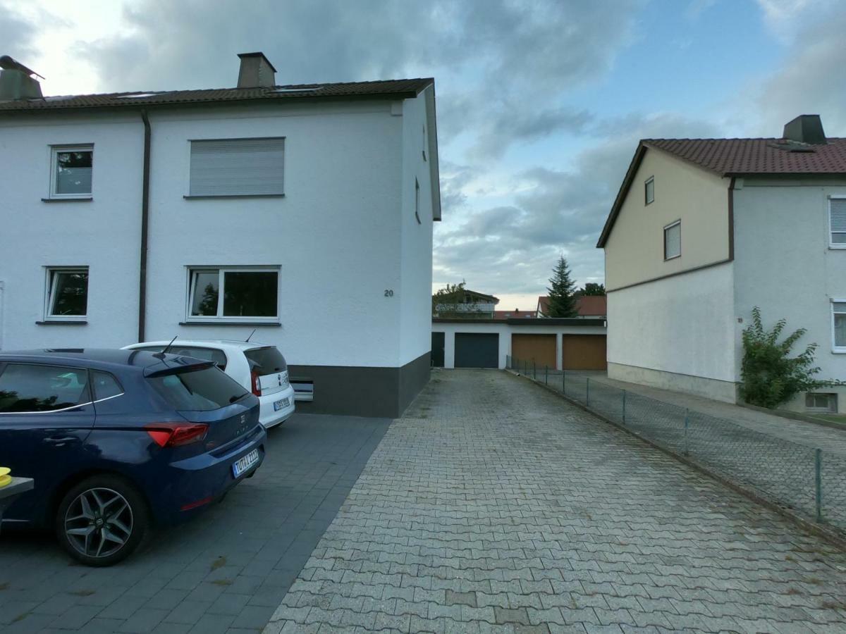 Moderne Helle 2,5 Zimmer Wohnung Mit Grossem Bad Und Kueche In Trossingen Exteriör bild