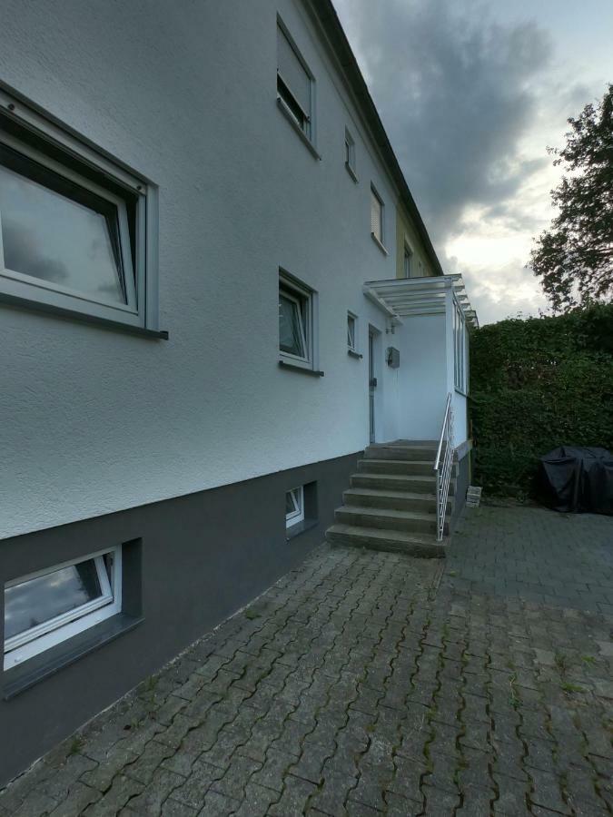 Moderne Helle 2,5 Zimmer Wohnung Mit Grossem Bad Und Kueche In Trossingen Exteriör bild