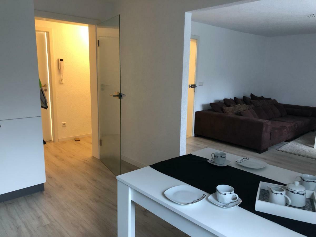 Moderne Helle 2,5 Zimmer Wohnung Mit Grossem Bad Und Kueche In Trossingen Exteriör bild