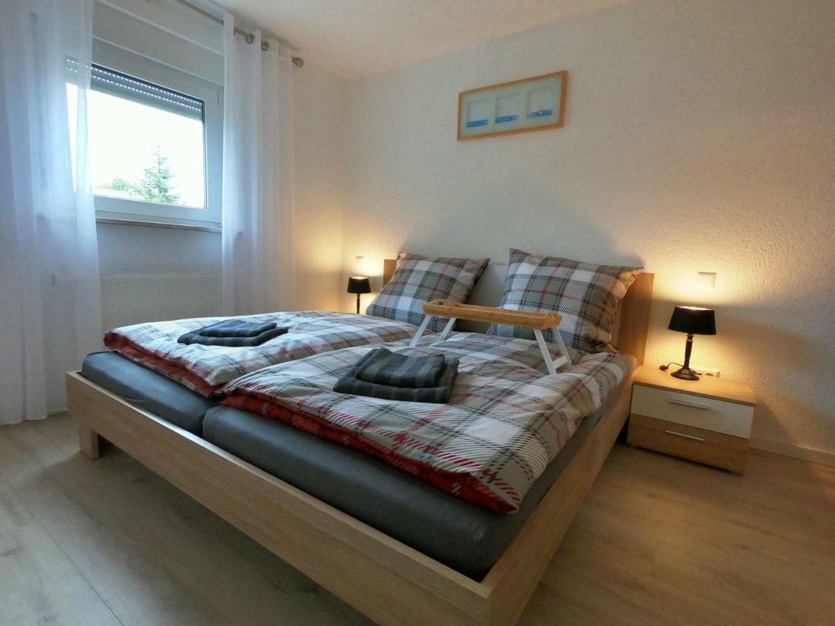 Moderne Helle 2,5 Zimmer Wohnung Mit Grossem Bad Und Kueche In Trossingen Exteriör bild