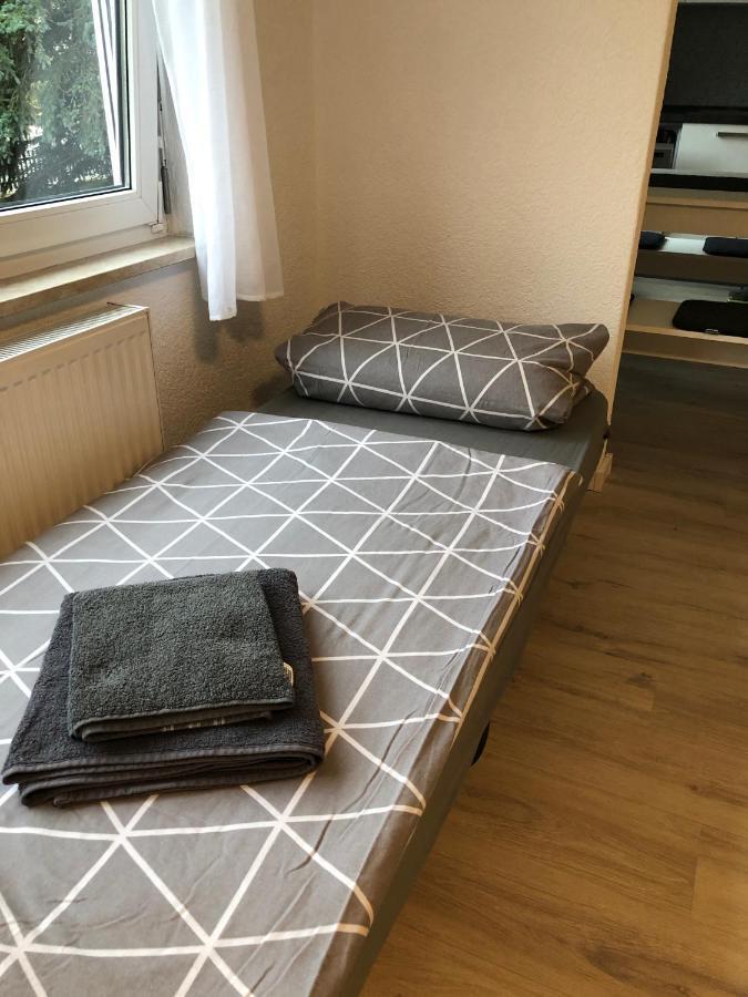 Moderne Helle 2,5 Zimmer Wohnung Mit Grossem Bad Und Kueche In Trossingen Exteriör bild
